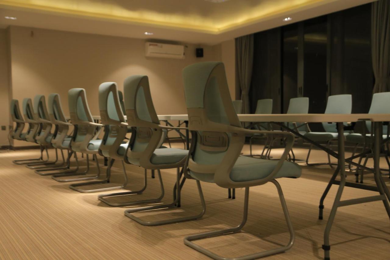 קמפאלה Zara Garden Hotel And Apartments מראה חיצוני תמונה